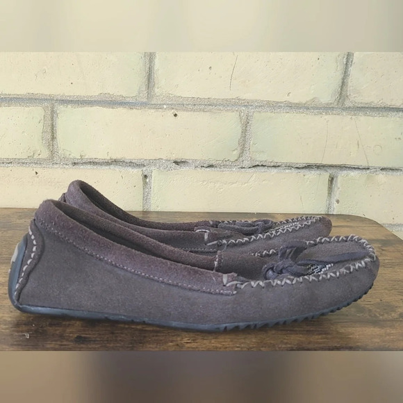 Manitobah Mukluks Mocassins - Picture 2 of 8